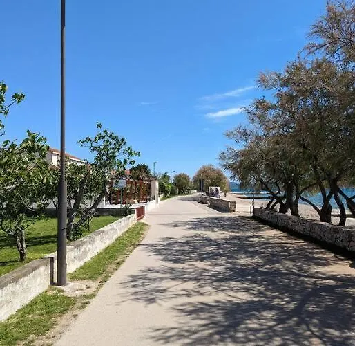 Ground Floor 50m From Back Entrance Srima