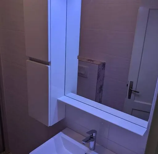 Ground Floor 50m From Back Entrance