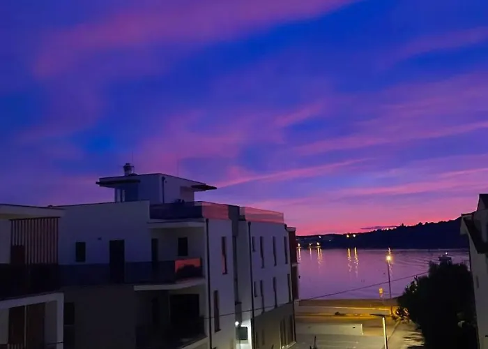 Apartamento Ground Floor 50m From Back Entrance